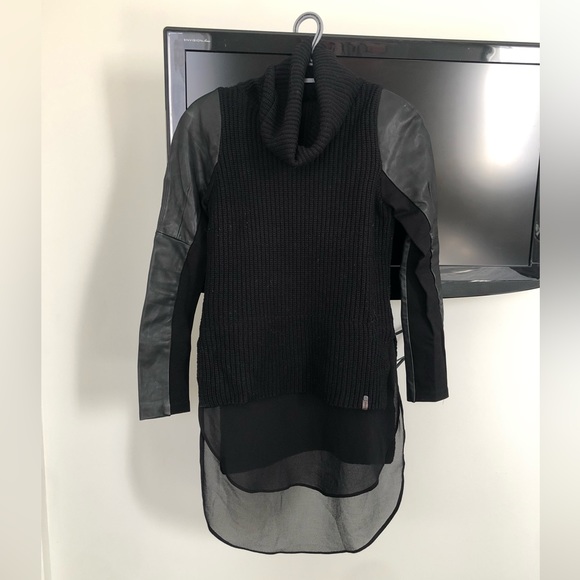Rudsak turtleneck sweater with leather sleeves size xs - Picture 2 of 2